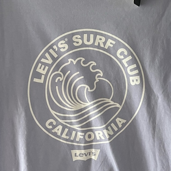 🆕 Levi’s Relaxed Fit T-shirt size Medium Surf Club California - Picture 5 of 8
